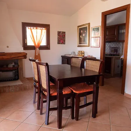 A Piedi Budoniaffitti Appartement Budoni