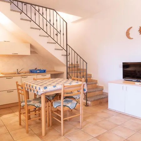 A Piedi Budoniaffitti * Budoni