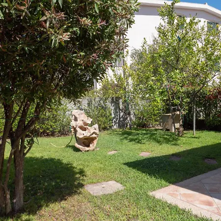 A Piedi Budoniaffitti * Budoni