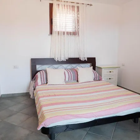 A Piedi Budoniaffitti * Budoni